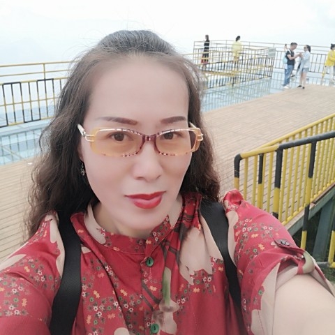 阿紫的第一张照片--会泽闪婚服务中心